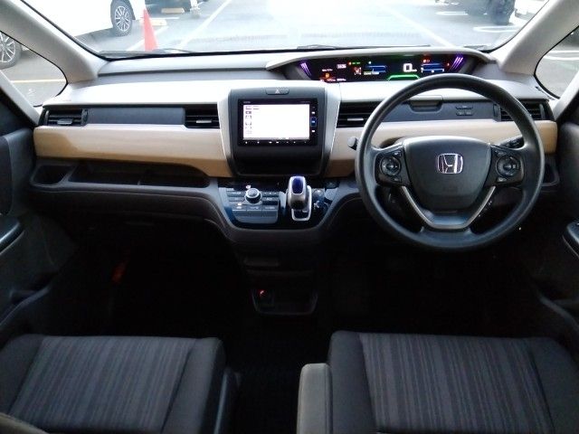 HONDA FREED HYBRID 2018