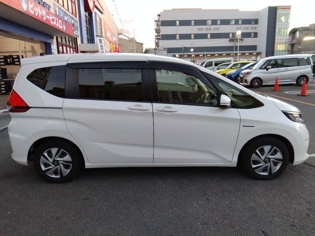 HONDA FREED HYBRID 2018