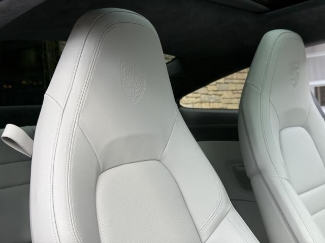 PORSCHE PORSCHE 911 2020