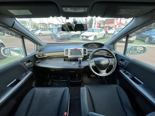 HONDA FREED Spike 2010