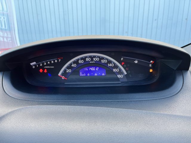 HONDA FREED Spike 2010