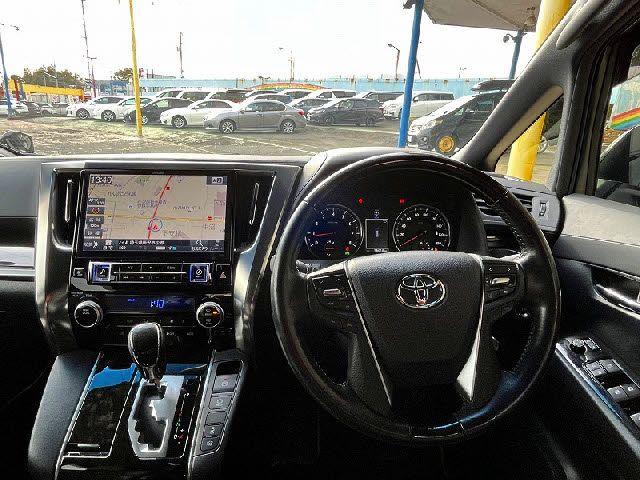 TOYOTA VELLFIRE 2017