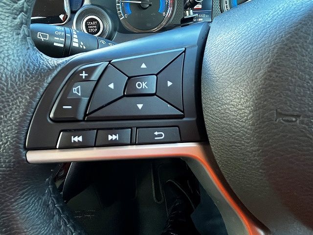 MITSUBISHI ek X 2020