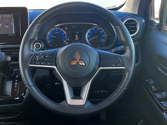 MITSUBISHI ek X 2020