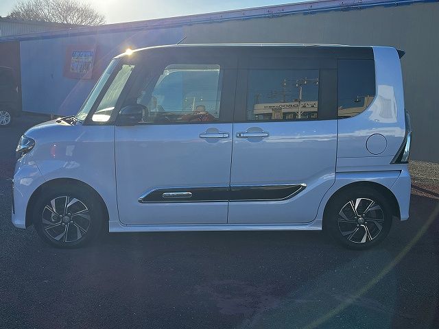 DAIHATSU TANTO CUSTOM 2021