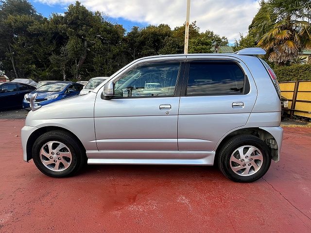 DAIHATSU TERIOS KID 2009