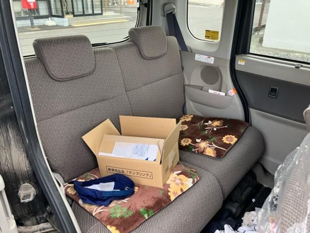 DAIHATSU TANTO 4WD 2016