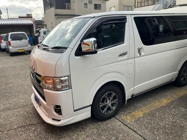 TOYOTA HIACE van 4WD 2024