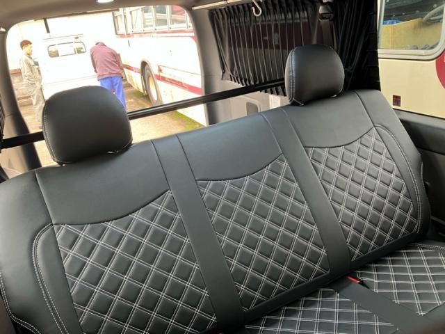 TOYOTA HIACE van 4WD 2024