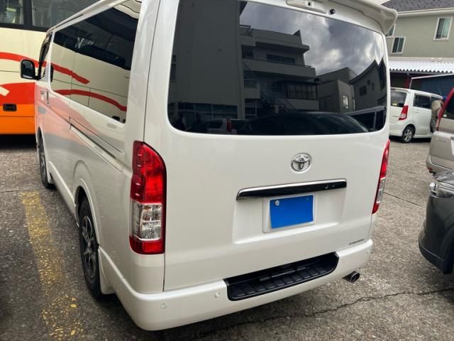 TOYOTA HIACE van 4WD 2024