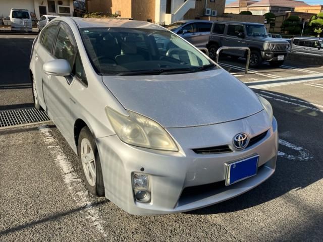TOYOTA PRIUS 2010