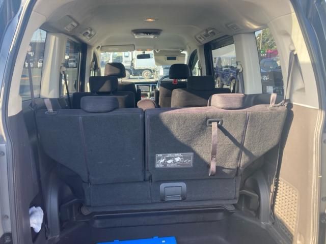 HONDA STEPWAGON 2011