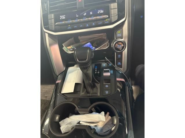 TOYOTA LANDCRUISER wagon 2024