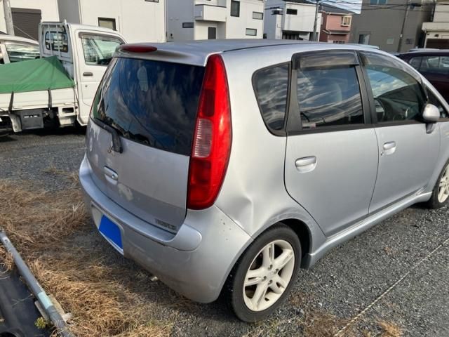MITSUBISHI COLT 2002