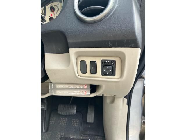 MITSUBISHI COLT 2002