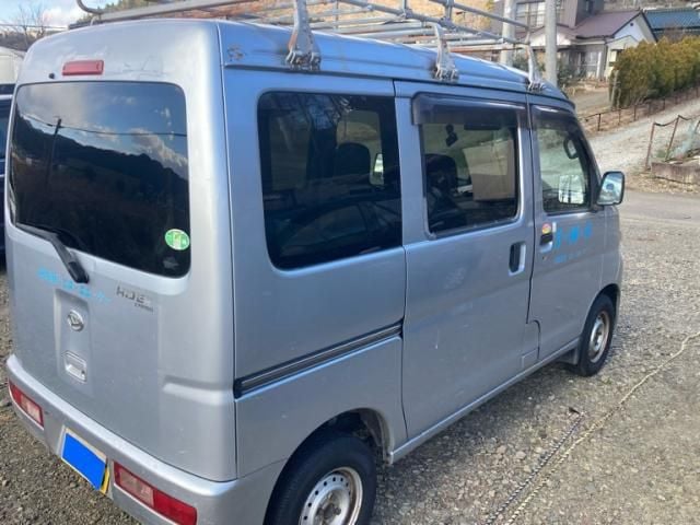 DAIHATSU HIJET CARGO 4WD 2011