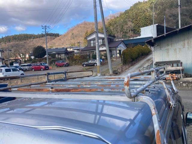 DAIHATSU HIJET CARGO 4WD 2011