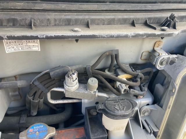 DAIHATSU HIJET CARGO 4WD 2011