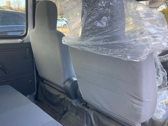 DAIHATSU HIJET CARGO 4WD 2011