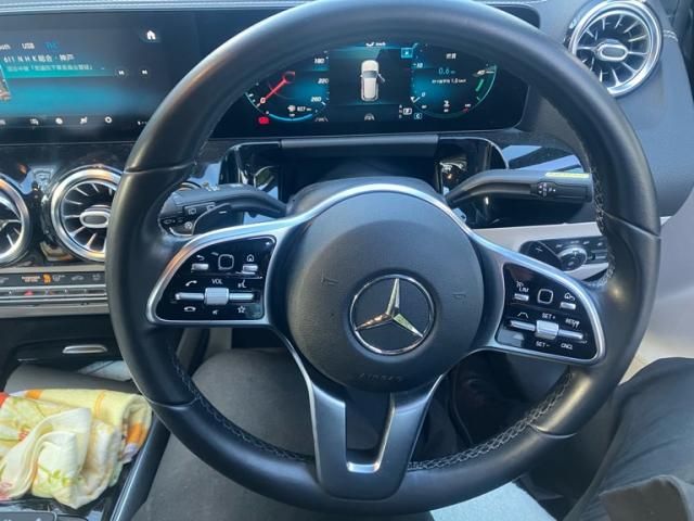 MERCEDES BENZ MERCEDES BENZ GLA class 2021