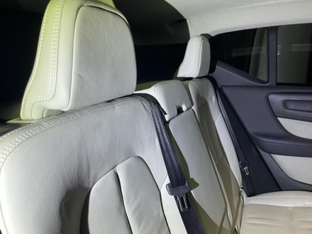 VOLVO VOLVO XC40 2019