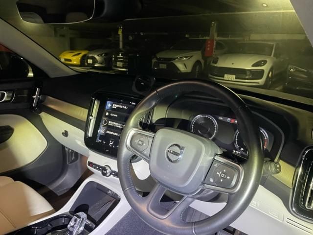 VOLVO VOLVO XC40 2019