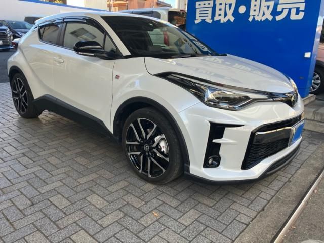 TOYOTA C-HR 2023