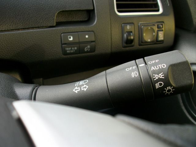 NISSAN SERENA  WG 2011