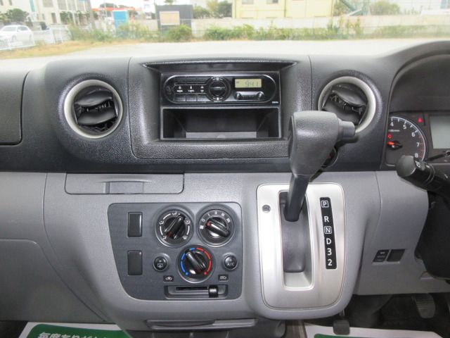 NISSAN NV350 CARAVAN 1.2t 2017