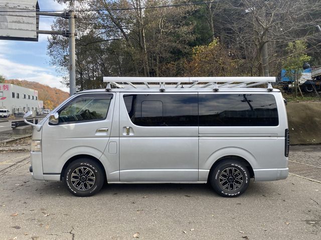 TOYOTA HIACE van 4WD 2014