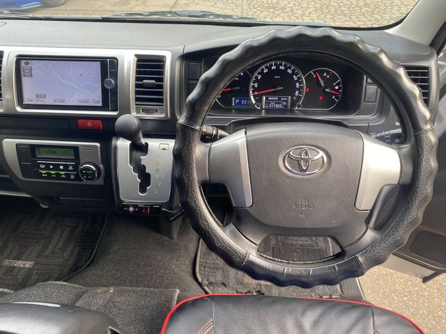 TOYOTA HIACE van 4WD 2014