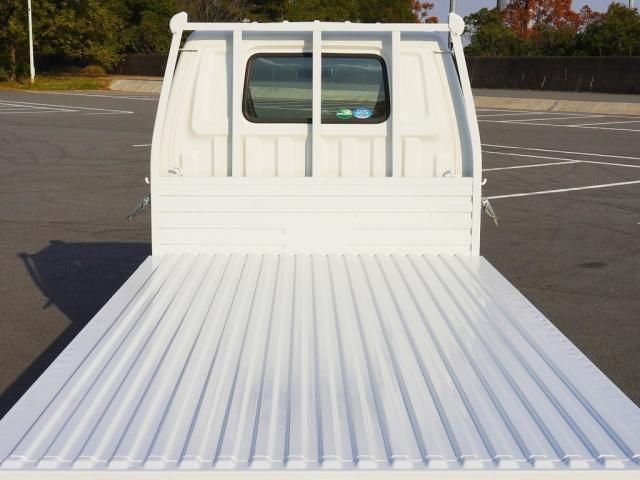 MAZDA BONGO truck 1.15t 2WD 2017