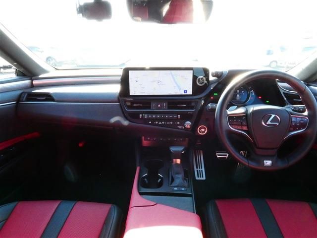 TOYOTA LEXUS ES300h 2023