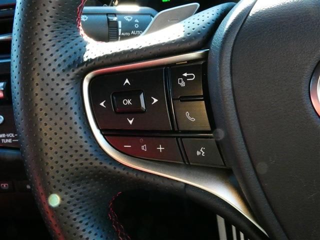 TOYOTA LEXUS ES300h 2023