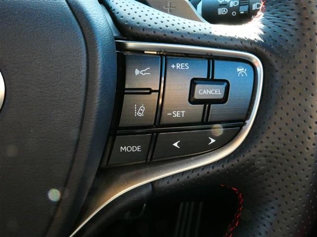 TOYOTA LEXUS ES300h 2023