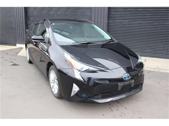 TOYOTA PRIUS 4WD 2018