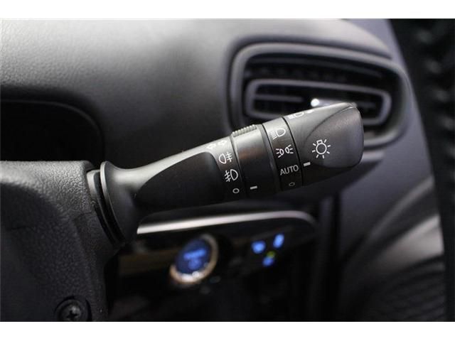 TOYOTA PRIUS 4WD 2018