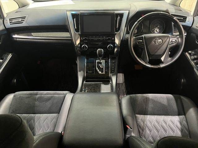 TOYOTA ALPHARD hybrid 4WD 2015