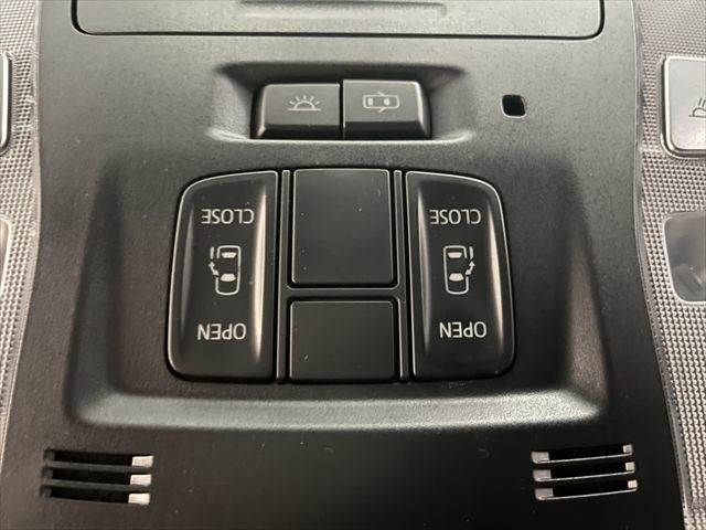 TOYOTA ALPHARD hybrid 4WD 2015