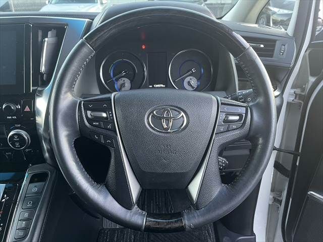 TOYOTA ALPHARD hybrid 4WD 2015