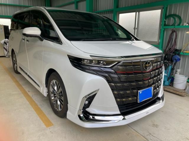 TOYOTA ALPHARD 2024