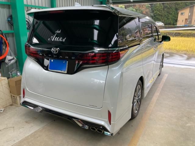 TOYOTA ALPHARD 2024