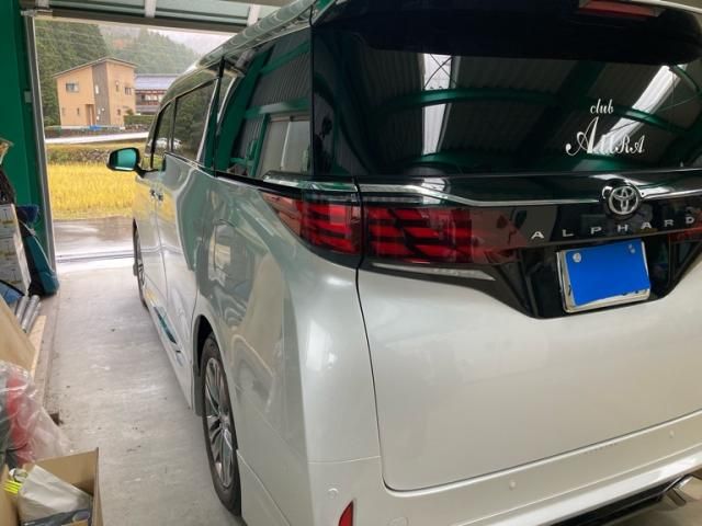 TOYOTA ALPHARD 2024