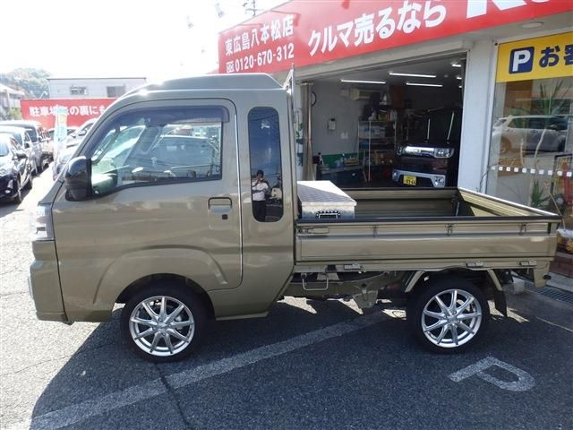 DAIHATSU HIJET truck 4WD 2024