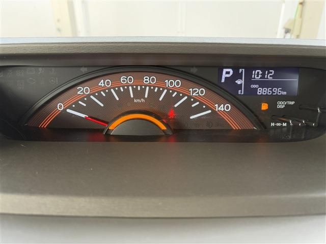 DAIHATSU TANTO 4WD 2015