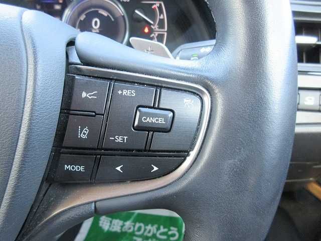 TOYOTA LEXUS ES300h 2021