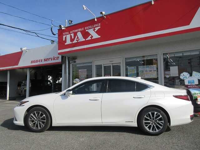 TOYOTA LEXUS ES300h 2021
