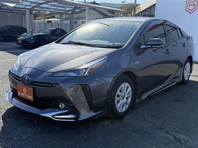 TOYOTA PRIUS 2019