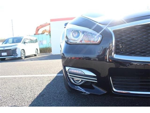 NISSAN FUGA HYBRID 2016