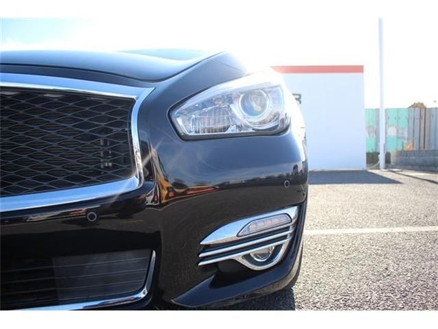 NISSAN FUGA HYBRID 2016